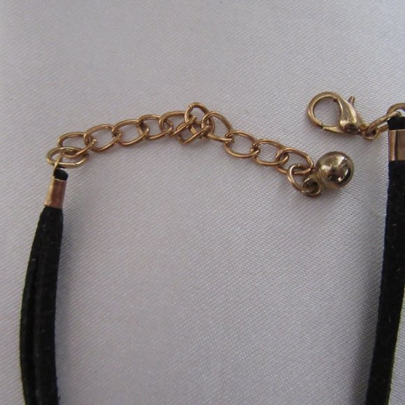 Heart Bracelet- Add to a item mentioned 4 for $20.00 - Picture 9 of 9